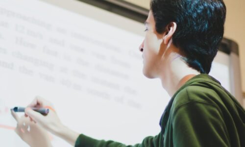 Especialización en Comunicación Corporativa e Institucional